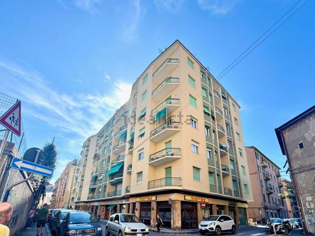 Appartamento in vendita di 124 m² in Via Carlo Corsi, 1