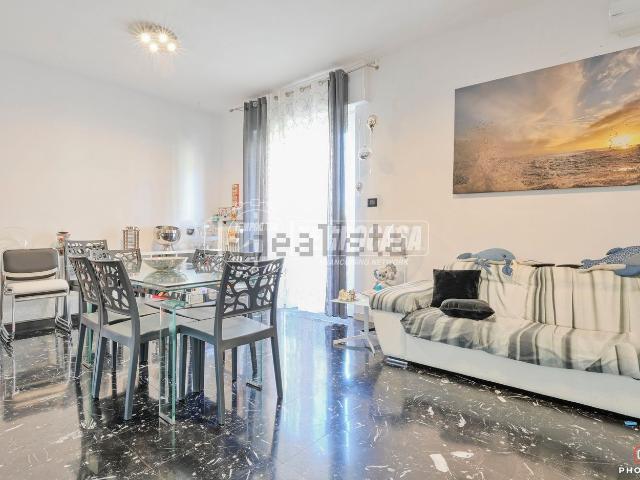 Appartamento in vendita di 124 m² in Via Adriano Cecioni