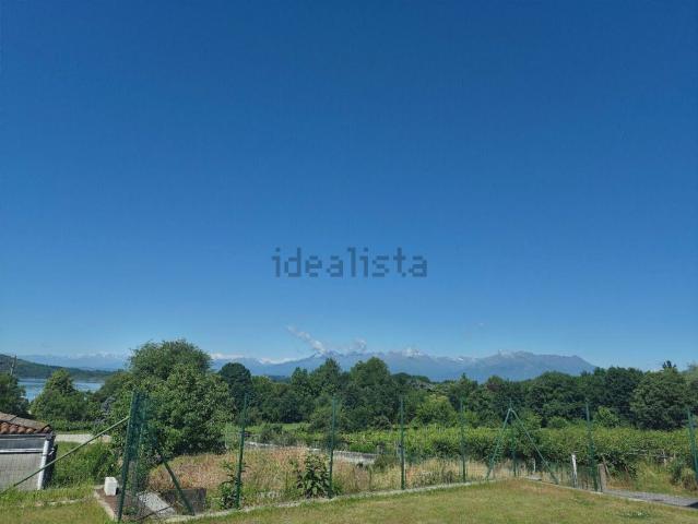 Appartamento in vendita di 124 m² in Via Al Lago