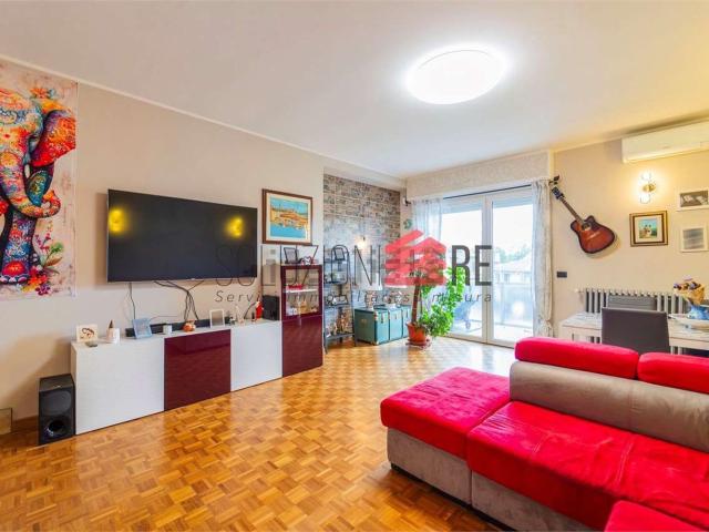 Appartamento in vendita di 124 m² in Via Genova, 19