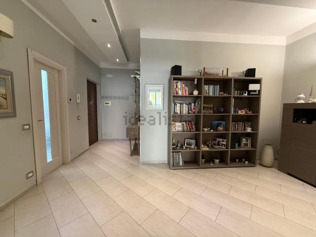 Appartamento in vendita di 124 m² in Via Giulia Lama