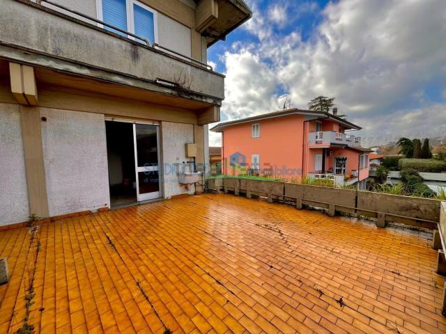 Appartamento in vendita di 124 m² in Via Giuseppe Verdi