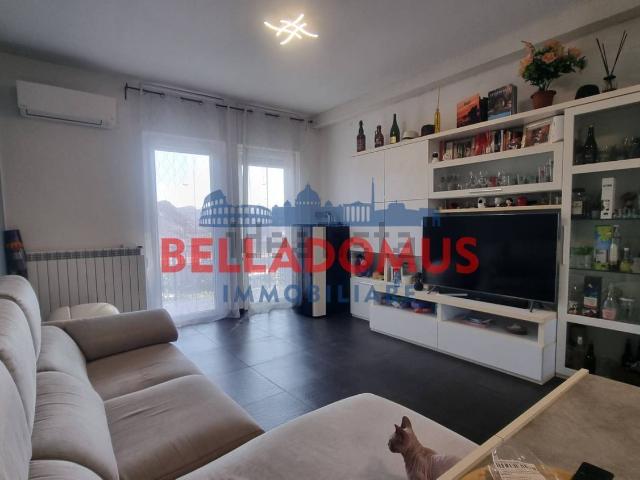 Appartamento in vendita di 124 m² in Via della Solfarata, 122
