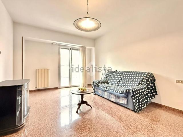 Appartamento in vendita di 124 m² in Via dei Girasoli, 14