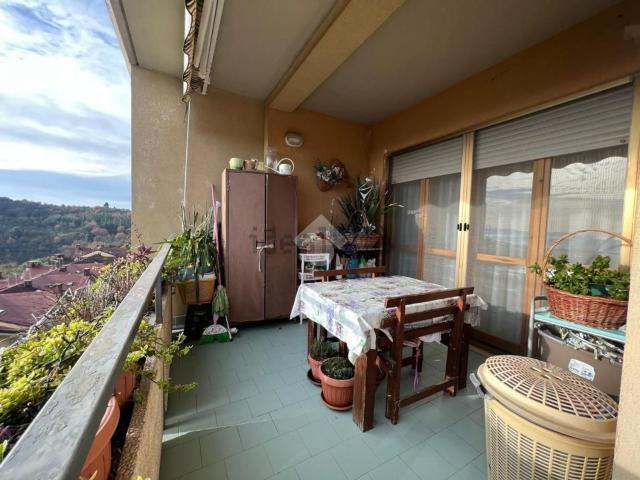 Appartamento in vendita di 124 m² in Via dei Lillà, 92