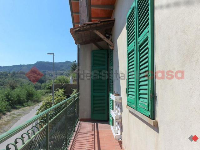 Appartamento in vendita di 124 m² in Via di Chiosa, 15