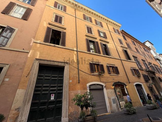 Appartamento in vendita di 124 m² in Via di Santa Maria dell&apos Anima