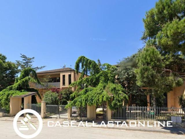 Appartamento in vendita di 124 m² in Via Emilio Lusso
