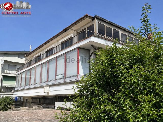 Appartamento in vendita di 124 m² in Via Flaminia
