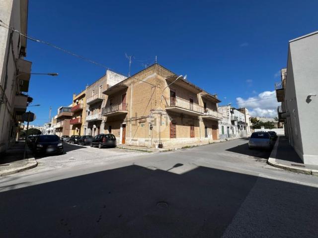 Appartamento in vendita di 124 m² in Via Francesco Cancemi, 6