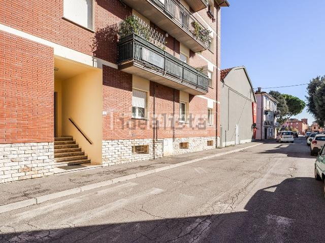 Appartamento in vendita di 124 m² in Via Francesco Contoli, 81