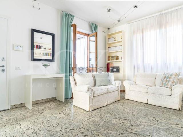 Appartamento in vendita di 124 m² in Via Francesco Domenico Guerrazzi, 6