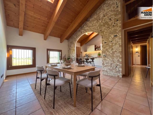Appartamento in vendita di 124 m² in Via Longare, 60