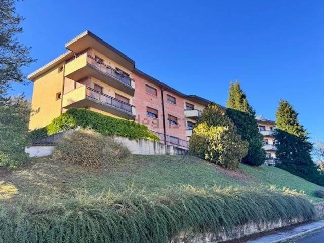 Appartamento in vendita di 124 m² in Via Lorenzini