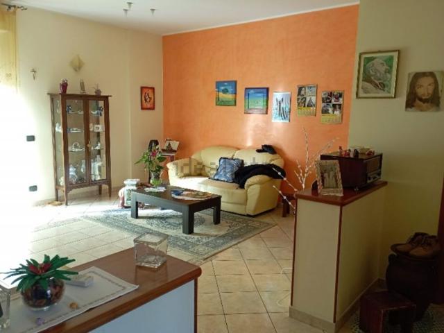 Appartamento in vendita di 124 m² in Via Loreto Gallinara, 92