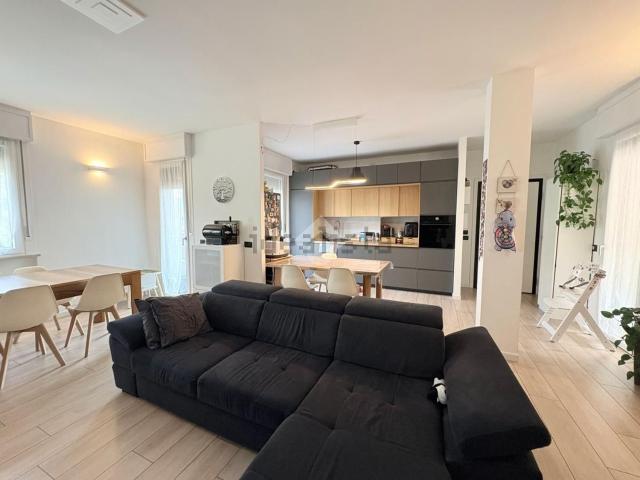 Appartamento in vendita di 124 m² in Via Luigi Gottardi, 15