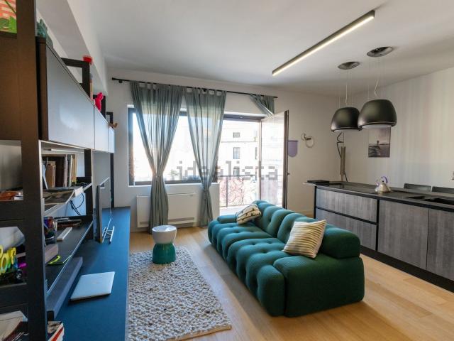 Appartamento in vendita di 124 m² in Via Luigi Simeoni
