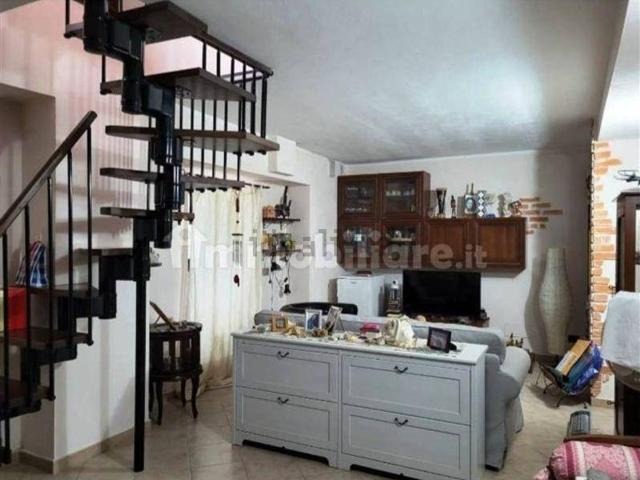 Appartamento in vendita di 124 m² in Via Luigi Pomini