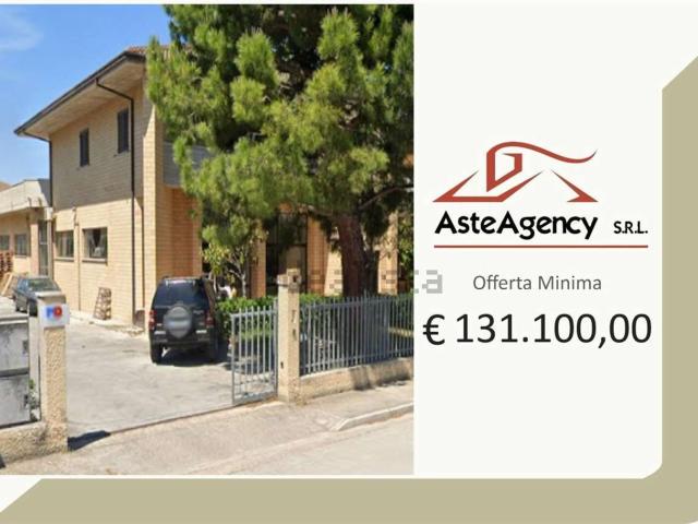 Appartamento in vendita di 124 m² in Via Lussu, 300