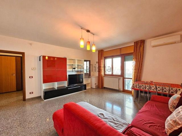 Appartamento in vendita di 124 m² in Via Molise, 73