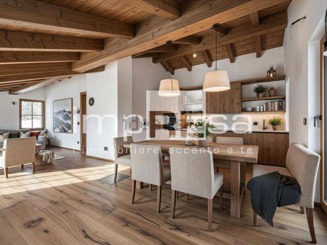 Appartamento in vendita di 124 m² in Via Monte Civetta