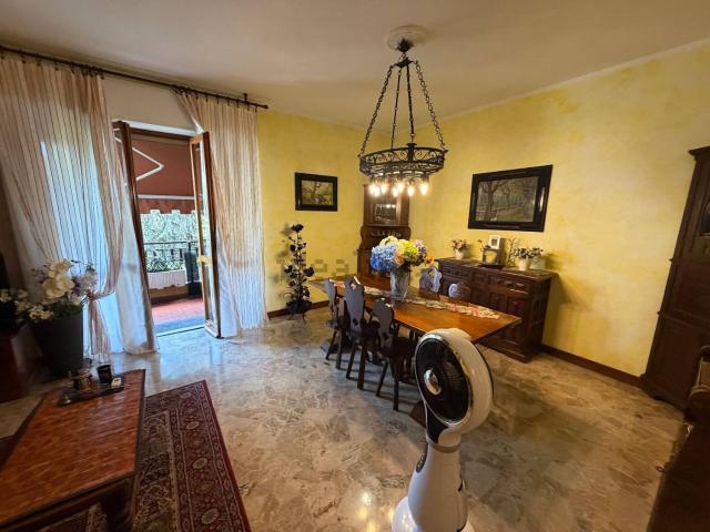 Appartamento in vendita di 124 m² in Via Policarpo Petrocchi, 19