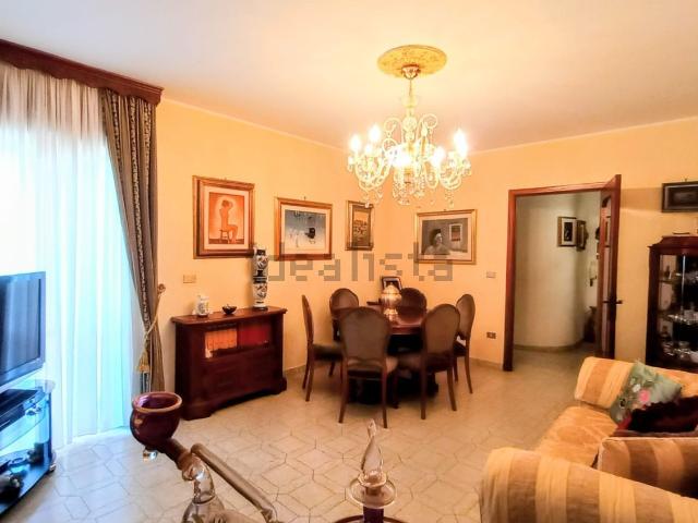 Appartamento in vendita di 124 m² in Via Perugia, 49