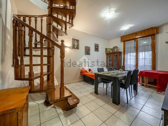 Appartamento in vendita di 124 m² in Via Vittorio Fiorini, 2