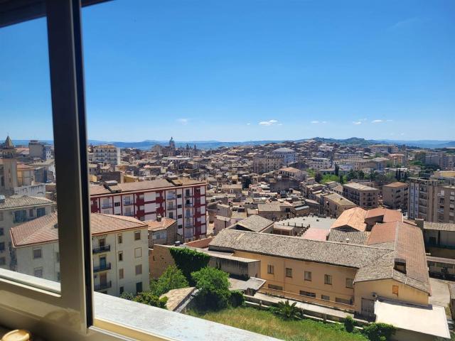 Appartamento in vendita di 124 m² in Viale Trieste, 36