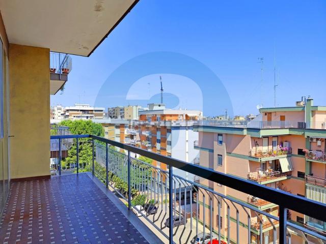 Appartamento in vendita di 124 m² in Viale del Concilio Vaticano II, 81