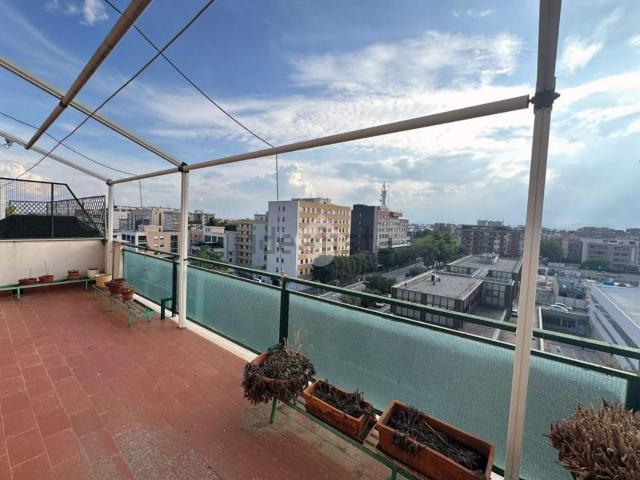Appartamento in vendita di 124 m² in Viale Giuseppe di Vittorio, 205