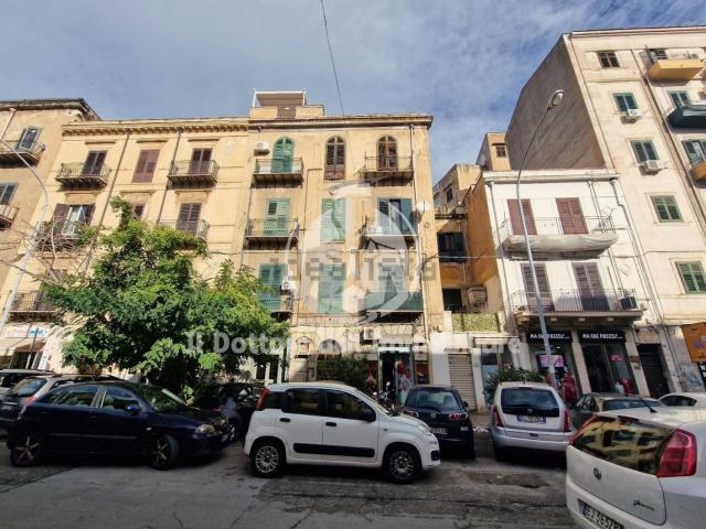 Appartamento in vendita di 124 m² in Corso Camillo Finocchiaro Aprile