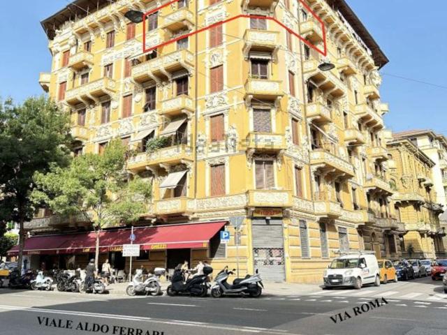 Appartamento in vendita di 124 m² in Corso Cavour, 400