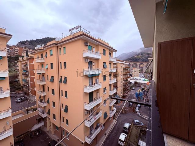 Appartamento in vendita di 124 m² in Piazza Silvio Arrivabene, 9