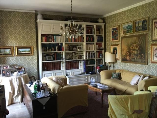 Appartamento in vendita di 125 m² in Via Tiziano, 23