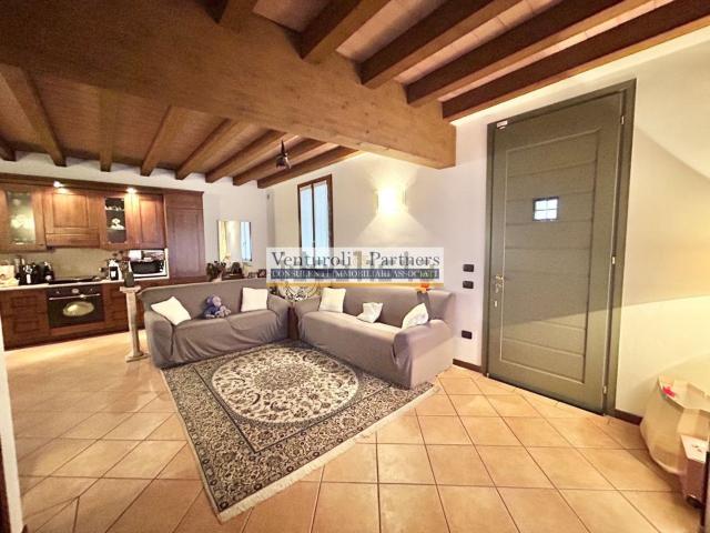 Appartamento in vendita di 125 m² in Via 25 Aprile