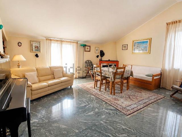 Appartamento in vendita di 125 m² in Via Cavalieri di Vittorio Veneto