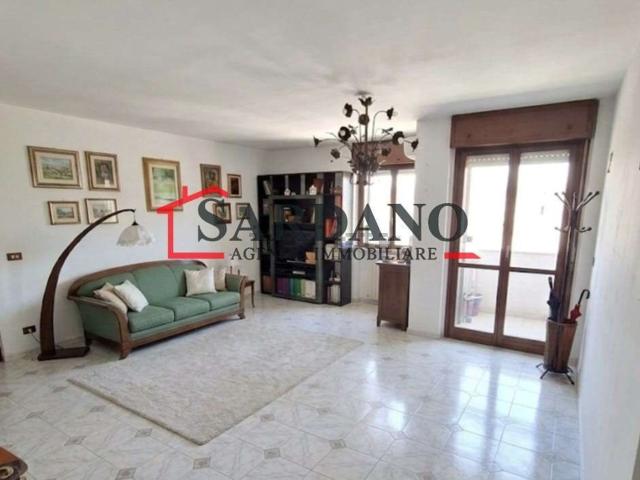 Appartamento in vendita di 125 m² in Via Cappuccini, 272