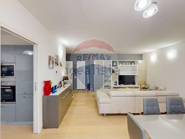 Appartamento in vendita di 125 m² in Via Carlo Alberto dalla Chiesa, 2