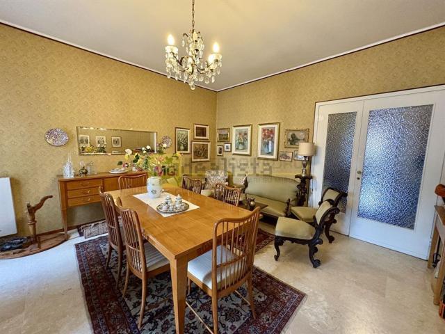 Appartamento in vendita di 125 m² in Via Carlo Porta