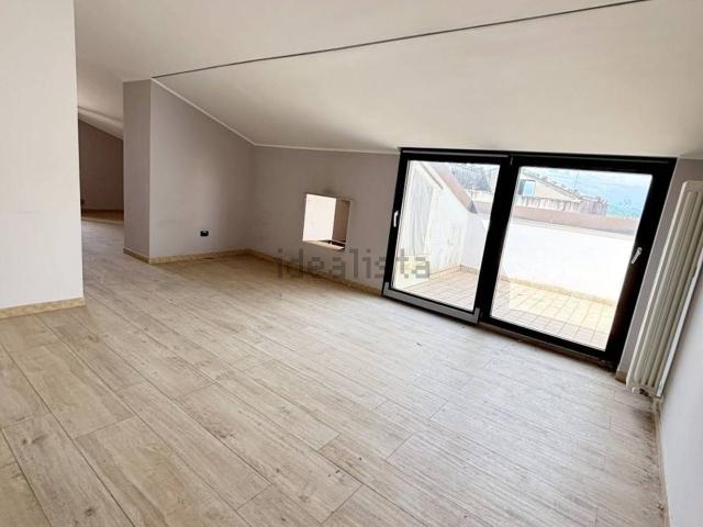 Appartamento in vendita di 125 m² in Via Carlo Pisacane, 6