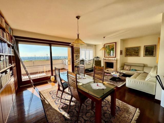 Appartamento in vendita di 125 m² in Via Cascina Bianca
