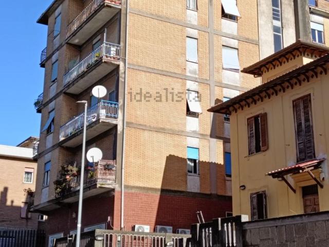 Appartamento in vendita di 125 m² in Via Cassia, 4