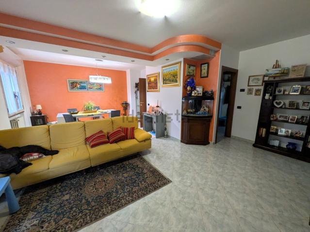 Appartamento in vendita di 125 m² in Via Cesare Zavattini