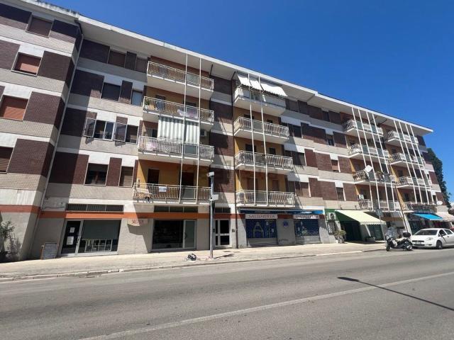 Appartamento in vendita di 125 m² in Via Ciccarone, 73
