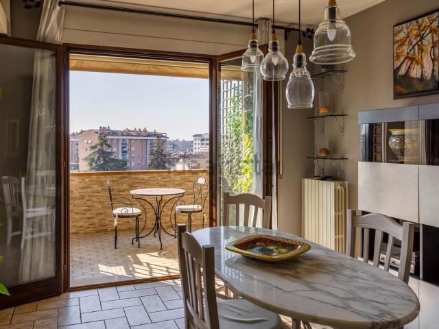 Appartamento in vendita di 125 m² in Via Crotone, 7