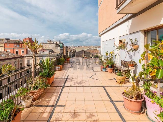 Appartamento in vendita di 125 m² in Via Antonino di Sangiuliano, 60