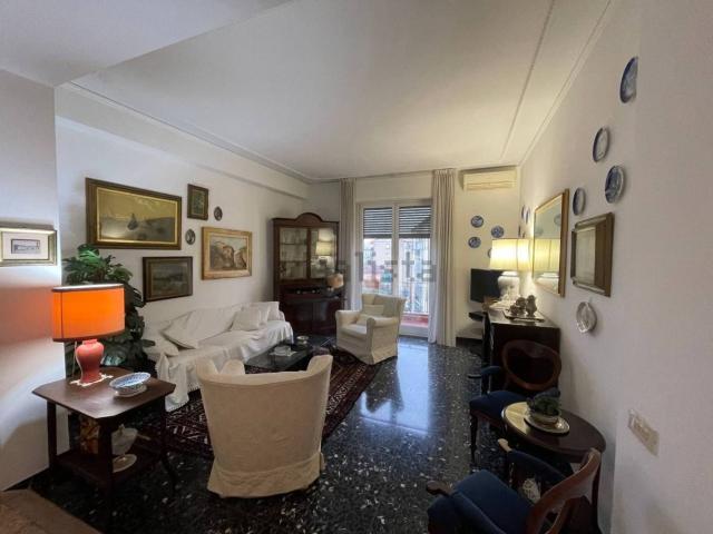 Appartamento in vendita di 125 m² in Via Angiolo Badaloni, 38