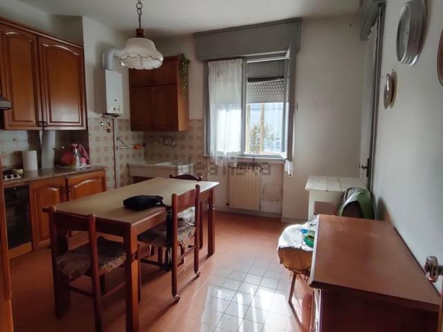 Appartamento in vendita di 125 m² in Via Achille Grandi