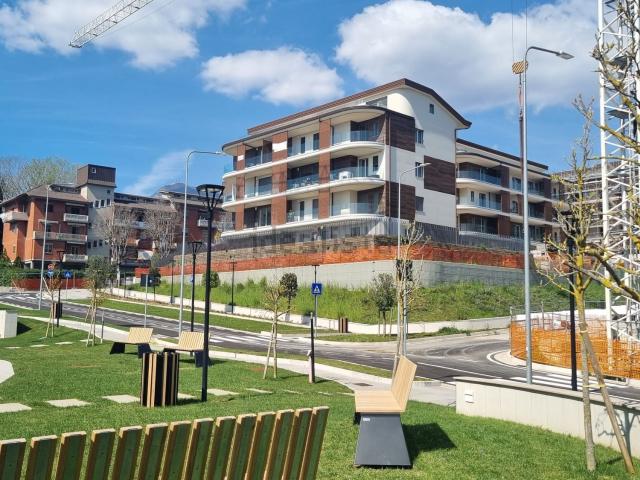 Appartamento in vendita di 125 m² in Via Alcide De Gasperi